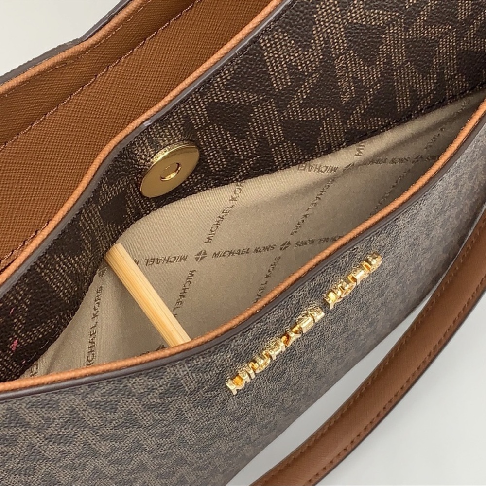 MICHAEL KORS LARGE X CHAIN LOGO SHOULDER BAG BROWN - Picture 10 of 16